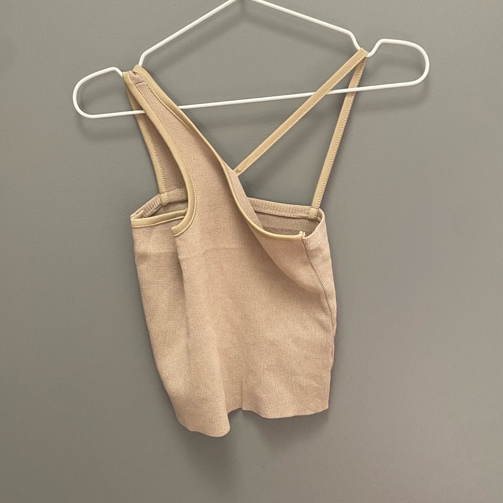 crossy top that is super flattering for larger chests👍but great on other sizes